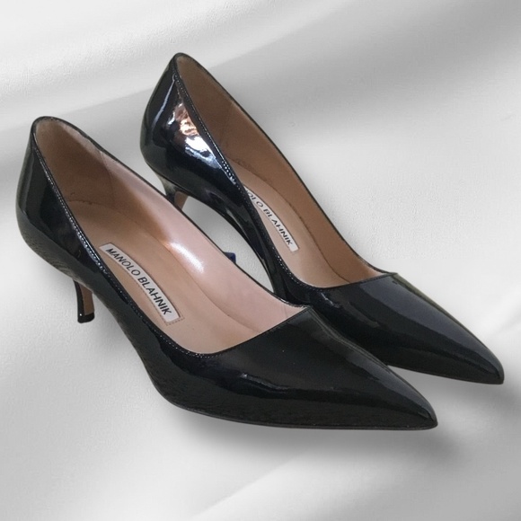 Manolo Blahnik BB Patent Leather Black Pointed Toe Pumps - Picture 8 of 16